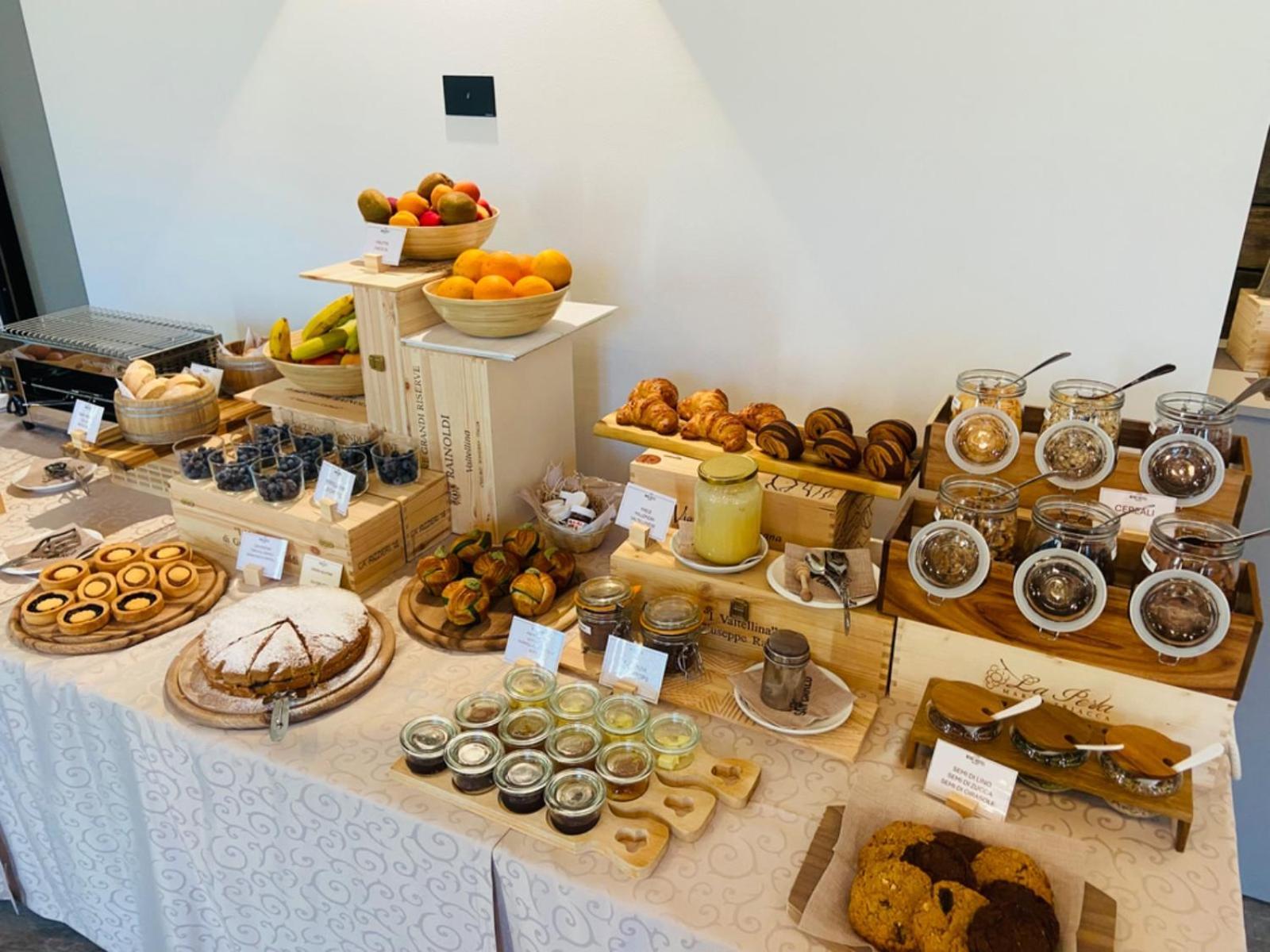 Wine Hotel San Carlo - Relais & Spa - Boutique Hotel Chiuro エクステリア 写真