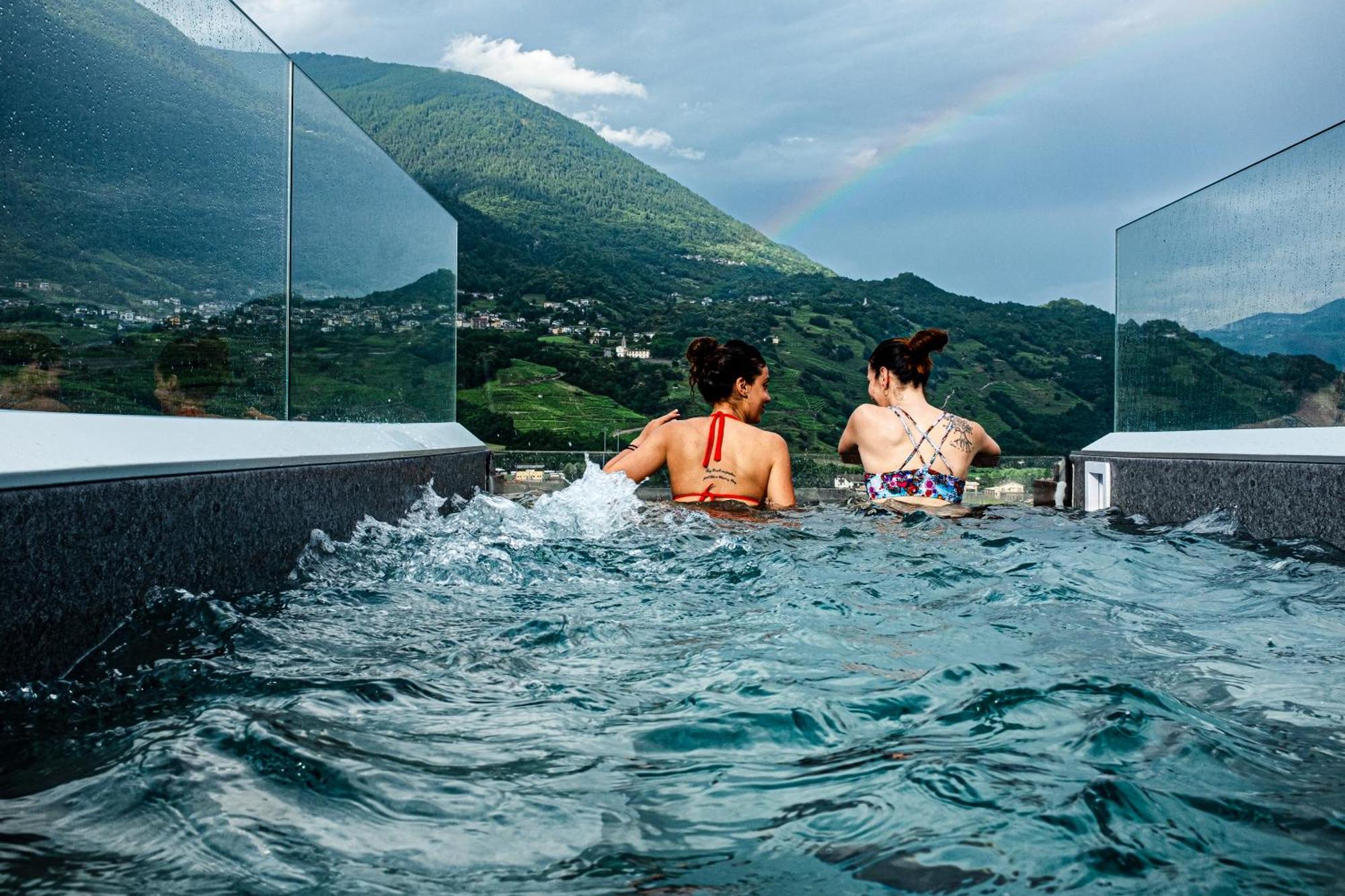 Wine Hotel San Carlo - Relais & Spa - Boutique Hotel Chiuro エクステリア 写真