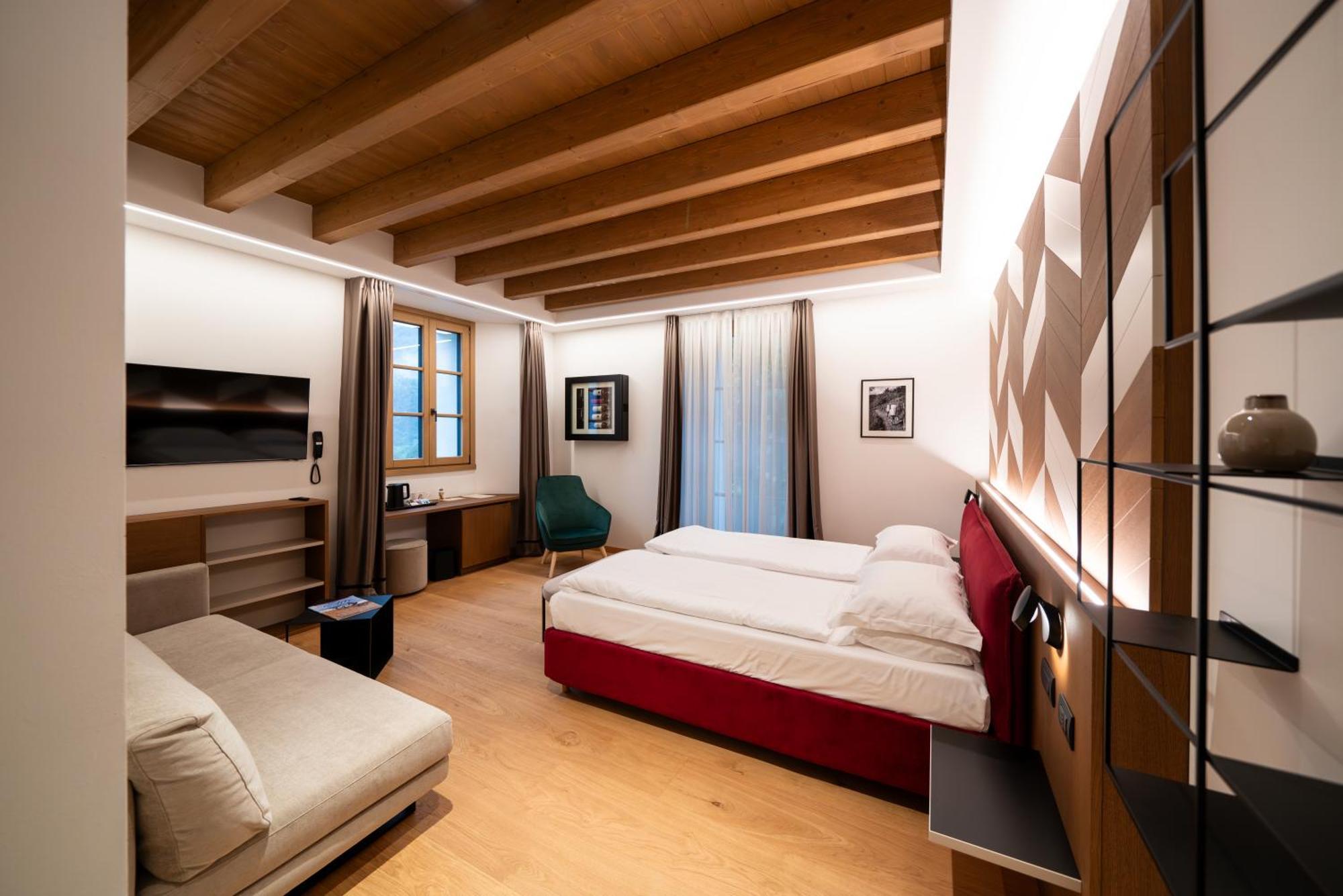 Wine Hotel San Carlo - Relais & Spa - Boutique Hotel Chiuro エクステリア 写真